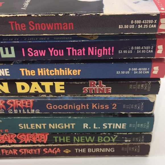 R.L Stine Lot of 8 Books including Fear Street Saga Young Adult Horror Thriller - Picture 12 of 14